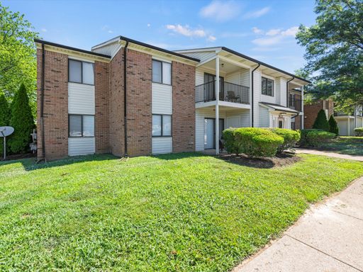 Live 5 Minutes from HONDA********** Rent $1324/mo*********Restaurants and Grocery Around the corner