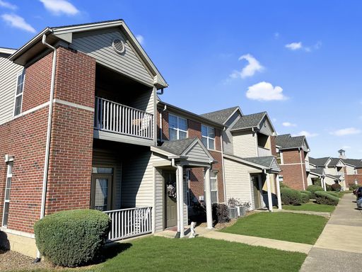 Castle Schools*********Large 2 Bedroom 2 Bath**********Newburgh Indiana Living