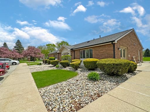 Minutes from Adrian College*********** Sand Creek 2 Bedroom*************Rent $1,150/month