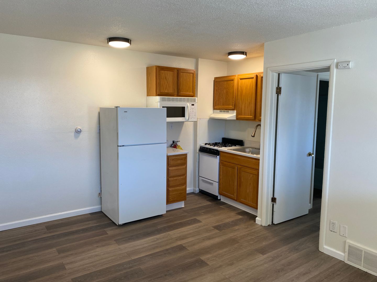 Iowa City Apartment: 700-721 Carriage Hill