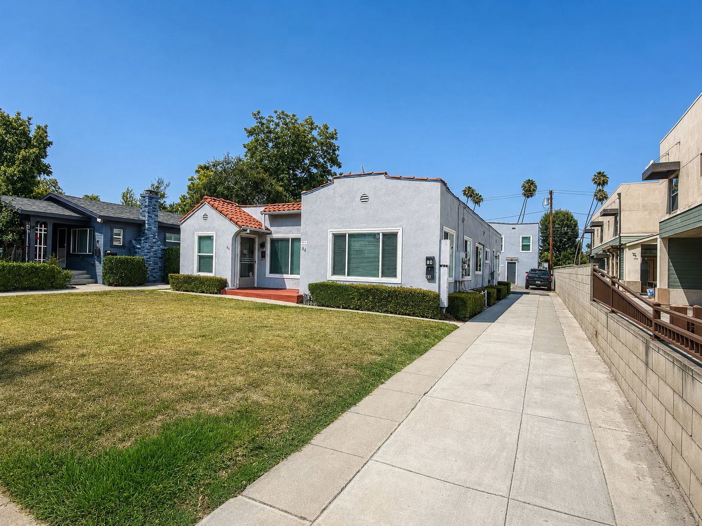 Pasadena Apartment: 88 S.Allen Ave
