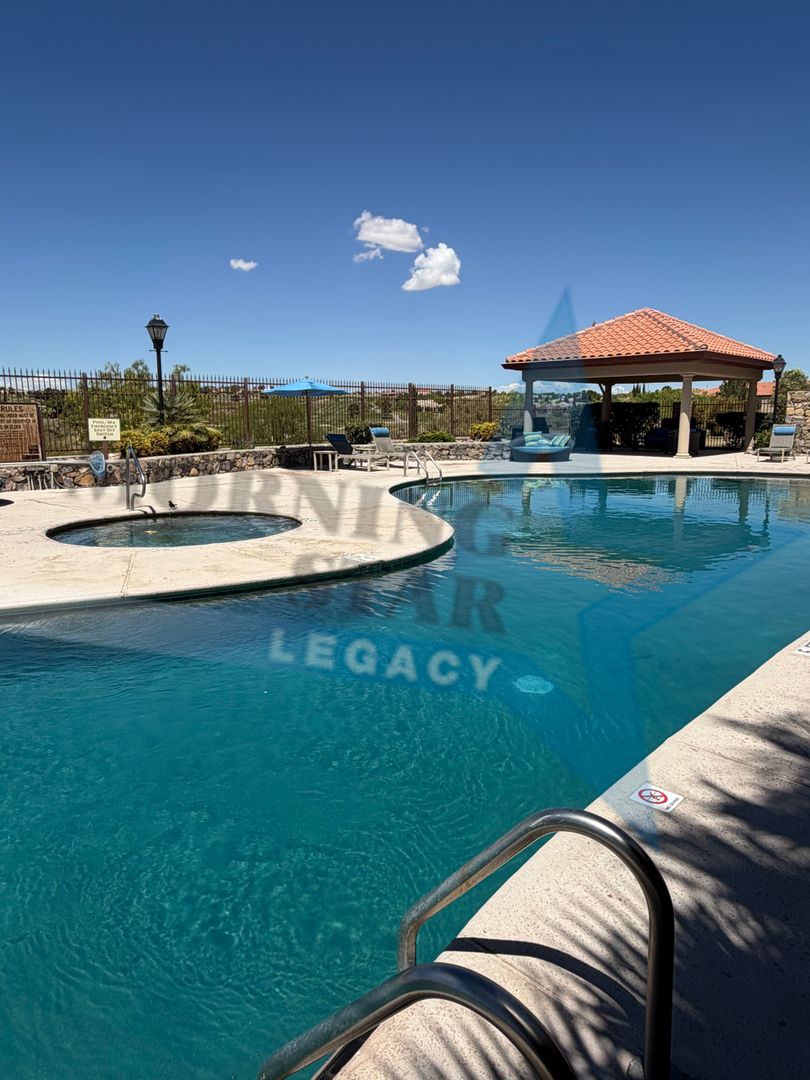 Las Cruces Condo: 3901 Sonoma Springs #1105