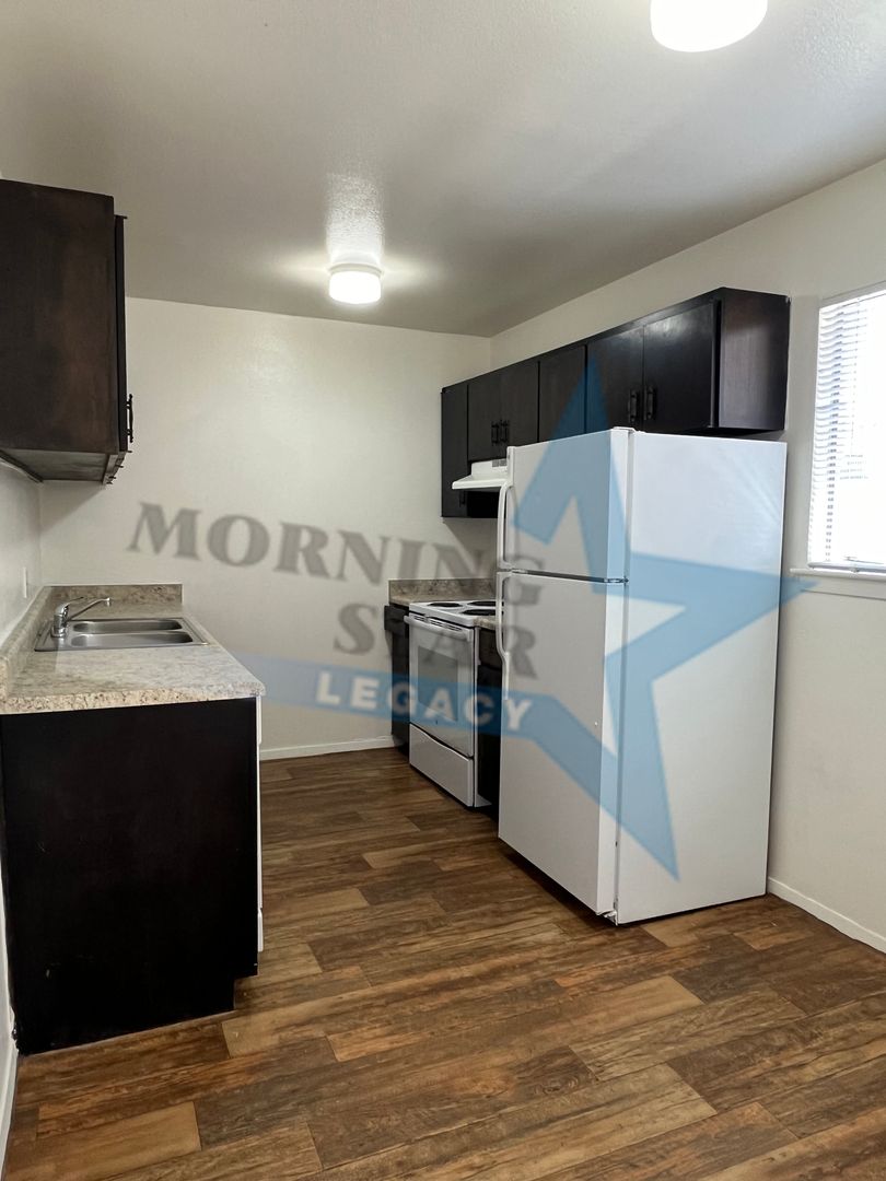 Las Cruces Apartment: 505 W Griggs