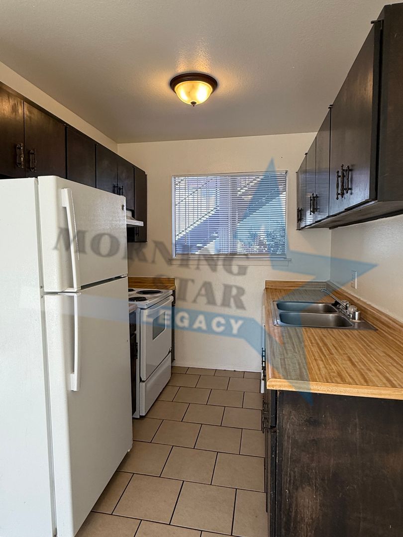 Las Cruces Apartment: 505 W Griggs