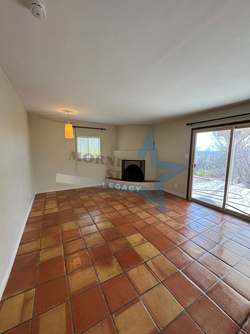 Las Cruces House: 2321 Webb Rd