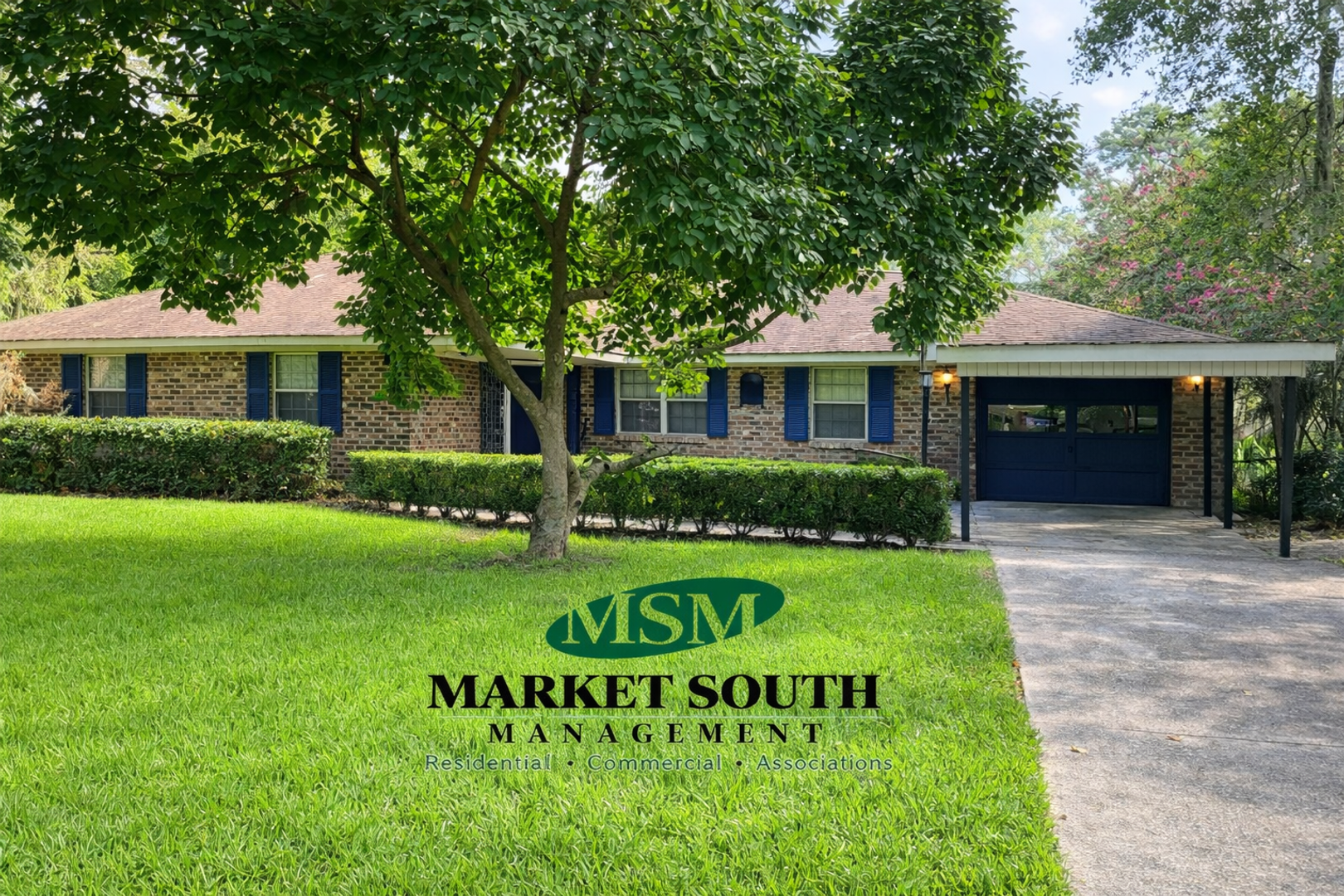 Savannah House: 606 McLaws Street