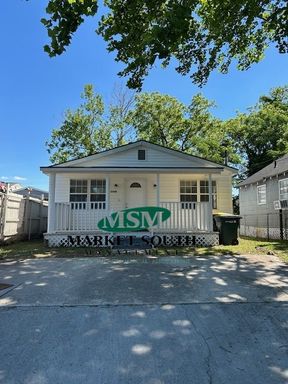 Quaint Westside Cottage – photo 1