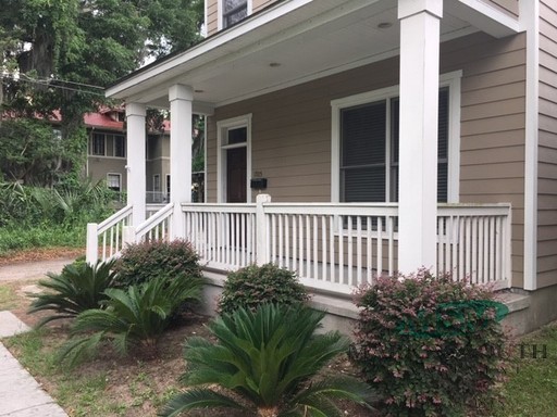 Savannah House: 1705 Lincoln Street
