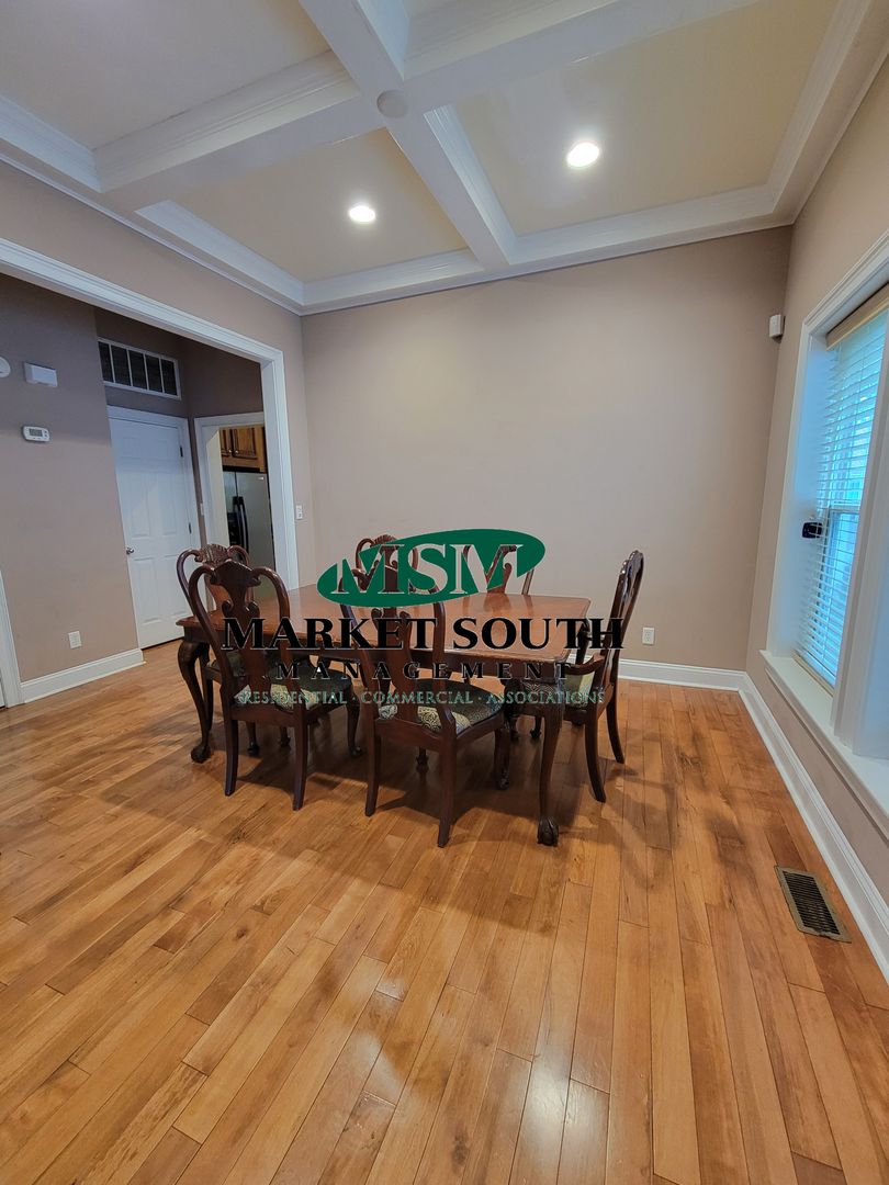 Savannah House: 518 W. 37th Street