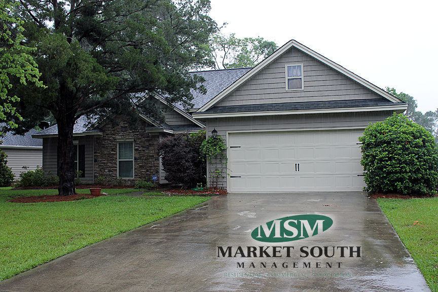 Savannah House: 127 Mosswood Drive