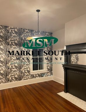 BEAUTIFULLY RENOVATED BOLTON STREET LOCATION! – photo 1