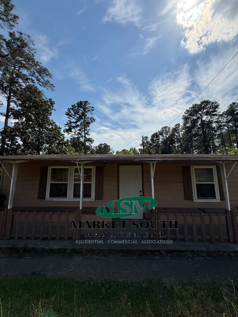 Faulkville Apartment: 3114 Hwy 80