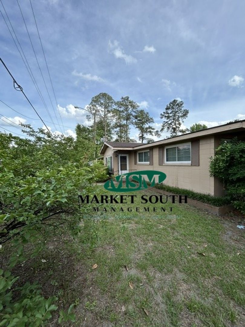 Faulkville Apartment: 3114 Hwy 80