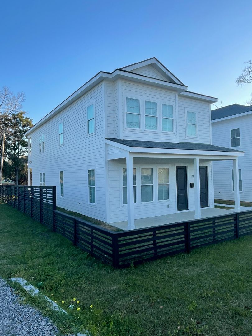 Savannah Apartment: 710 E. Bolton Street