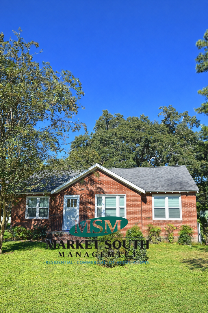 Thunderbolt House: 3306 George Street