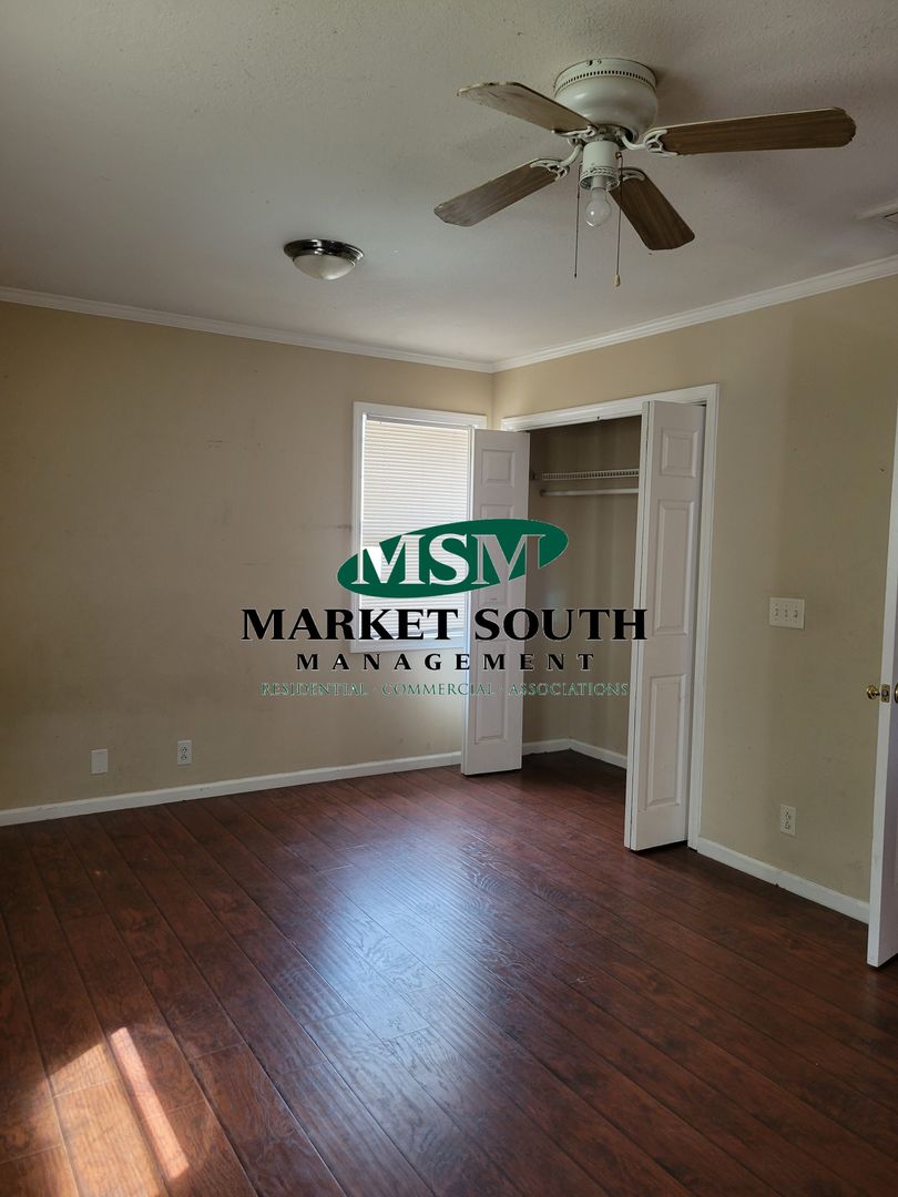 Savannah Apartment: 510 E. Anderson Street