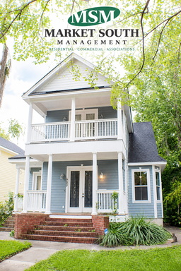 DOWNTOWN EAST HENRY WITH OFF STREET PARKING! – photo 1