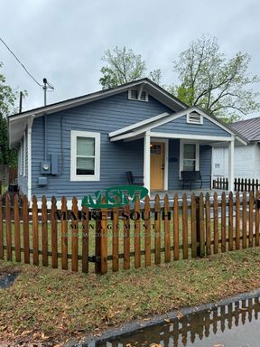 Westside single family home – photo 1