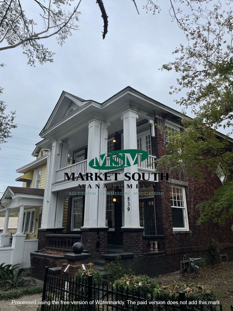 Savannah Apartment: 539 E. Henry Street