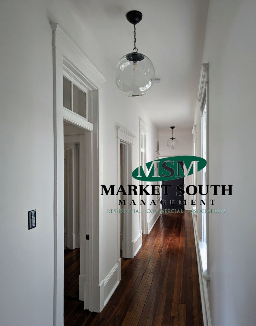 Savannah Apartment: 106 E. Bolton Street