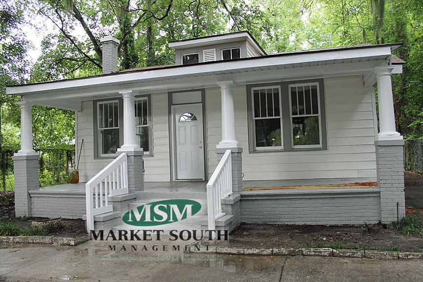 Savannah House: 706  E 37th Street