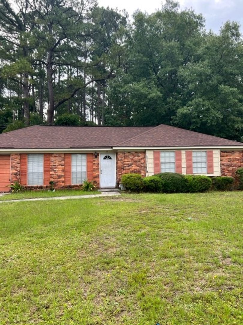 Savannah House: 18 Friar Tuck Drive