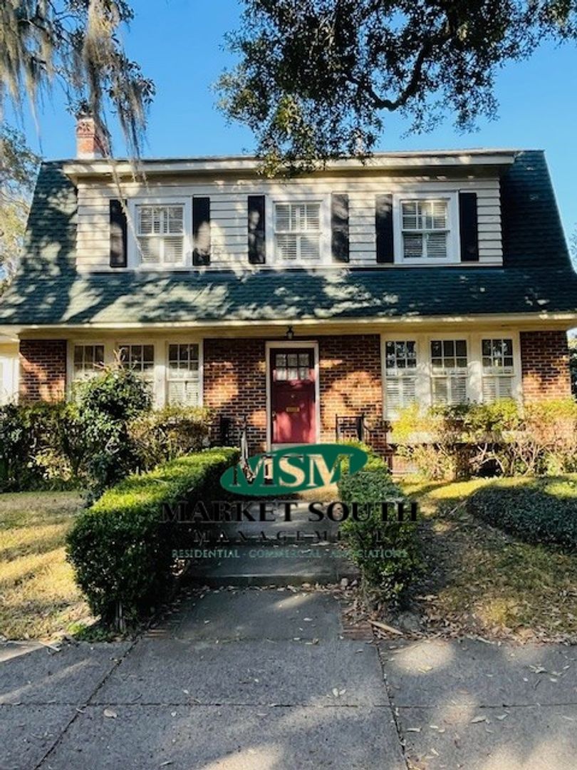 Savannah House: 102 E. 53rd Street