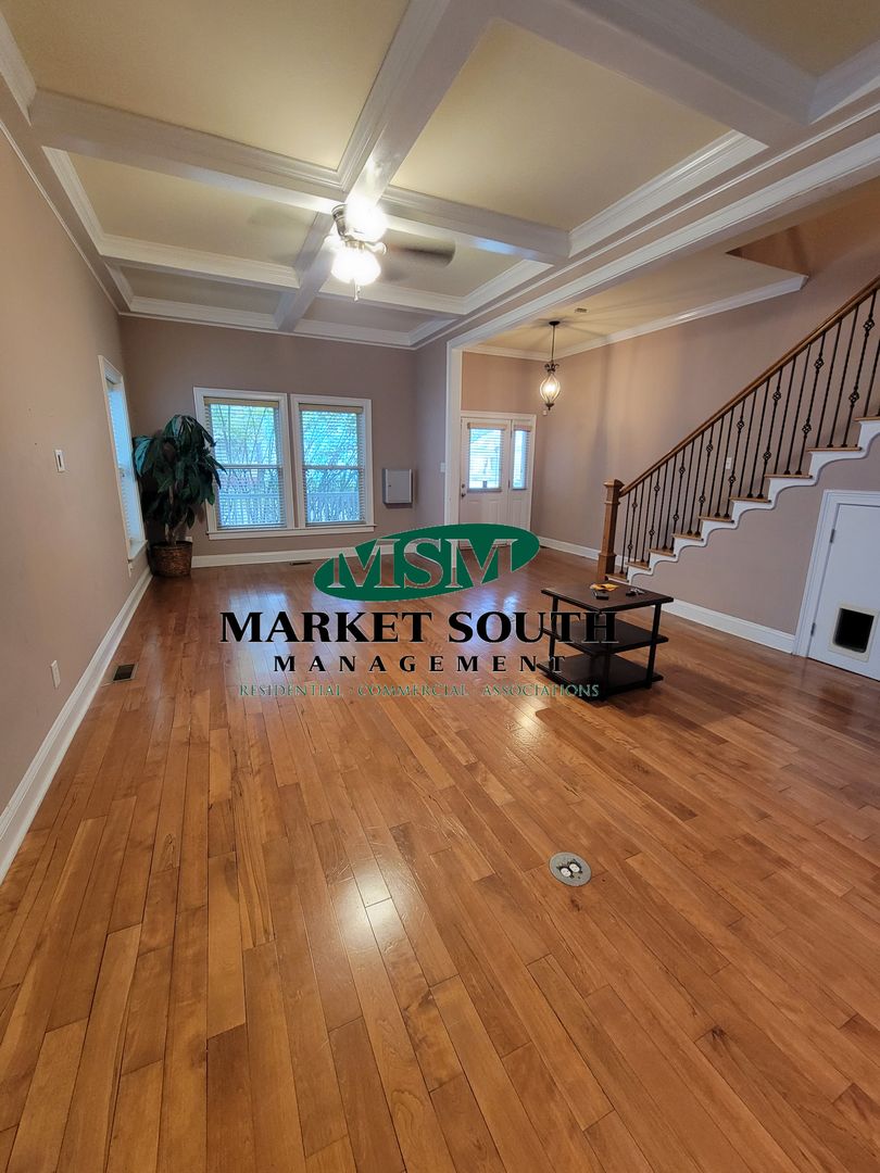 Savannah House: 518 W. 37th Street