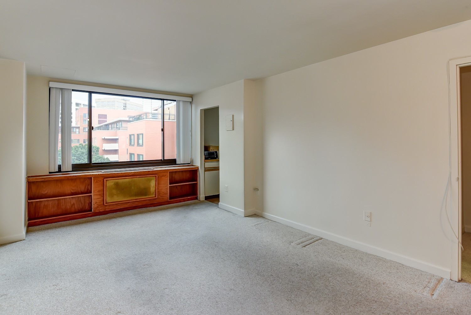 Arlington House: 1021 Arlington Blvd Unit 1146