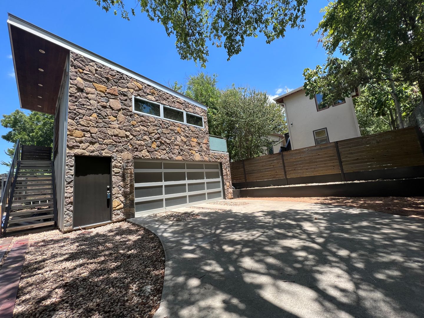 Austin House: 1605 Newfield Lane - Garage