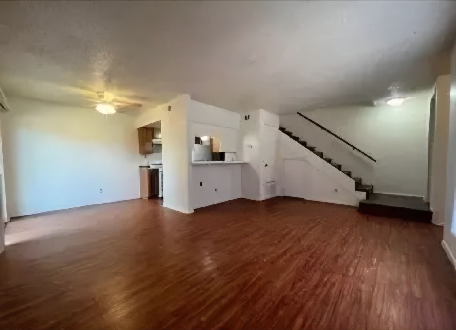1103 Marlton St 2 of 12