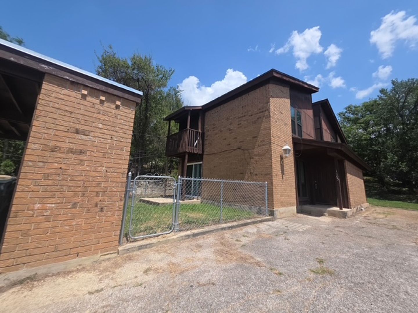 San Marcos House: 1103 Marlton St
