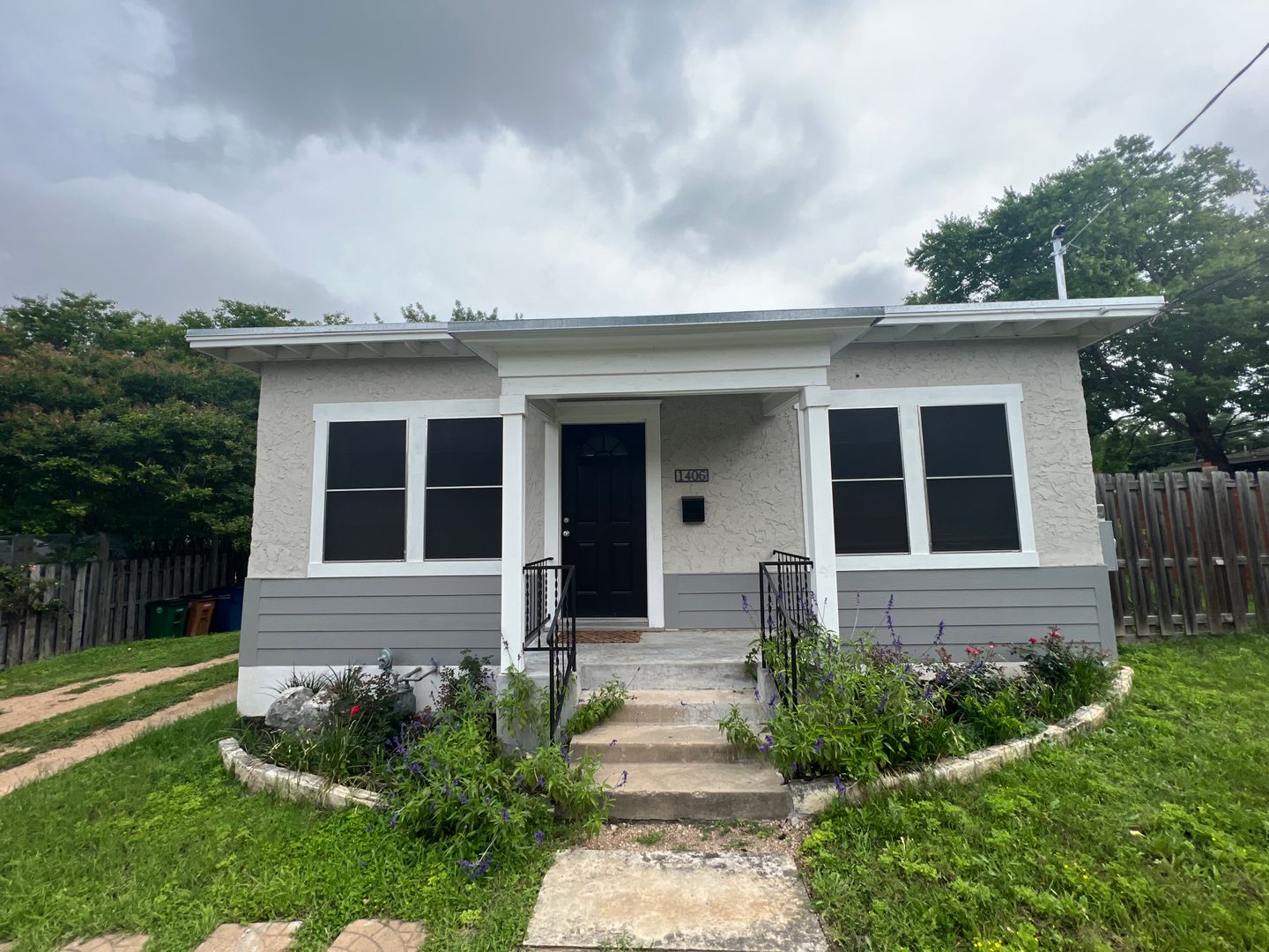 Austin House: 1406 Houston Street