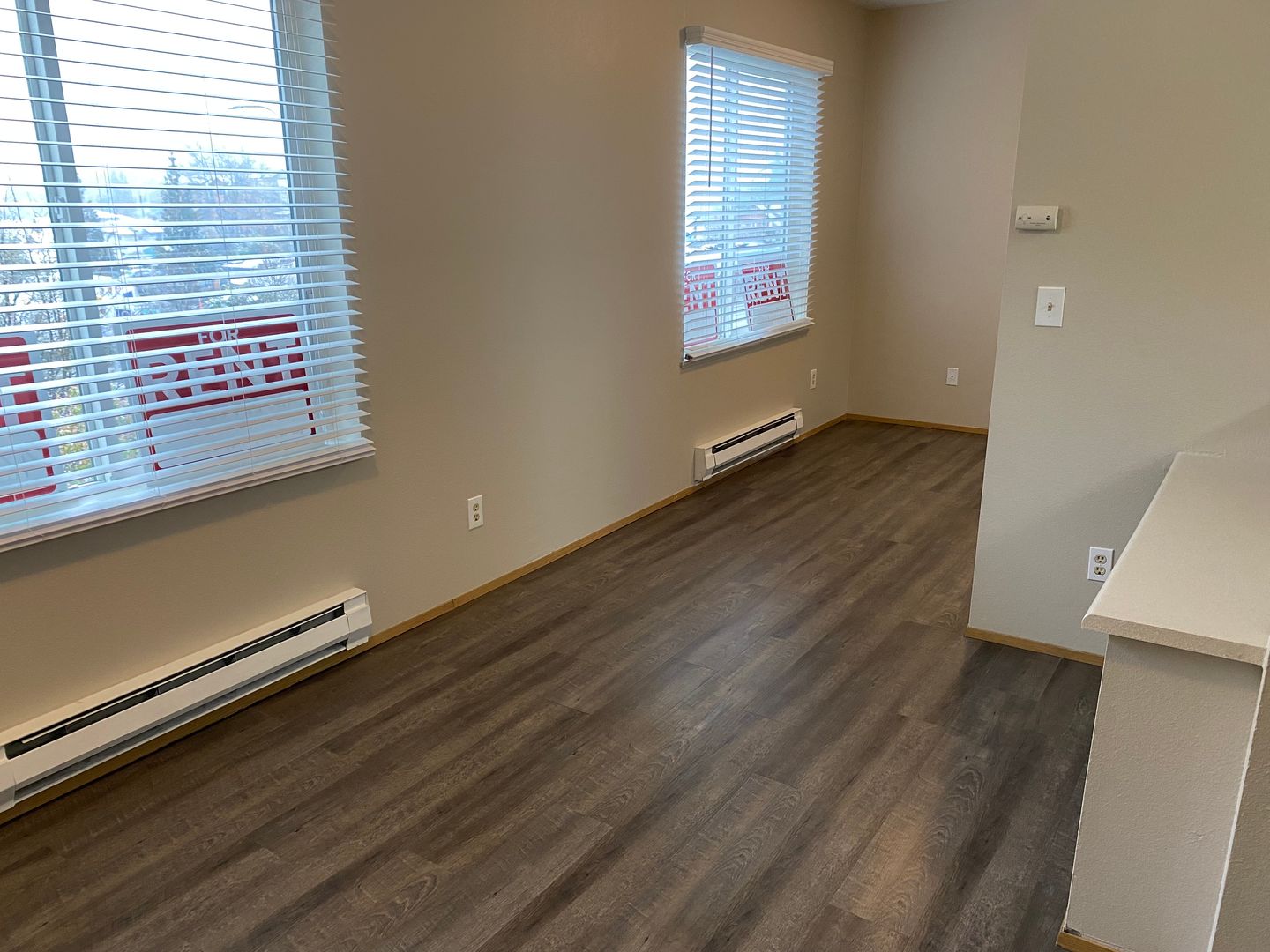 Renton Apartment: 334 Wells Ave South