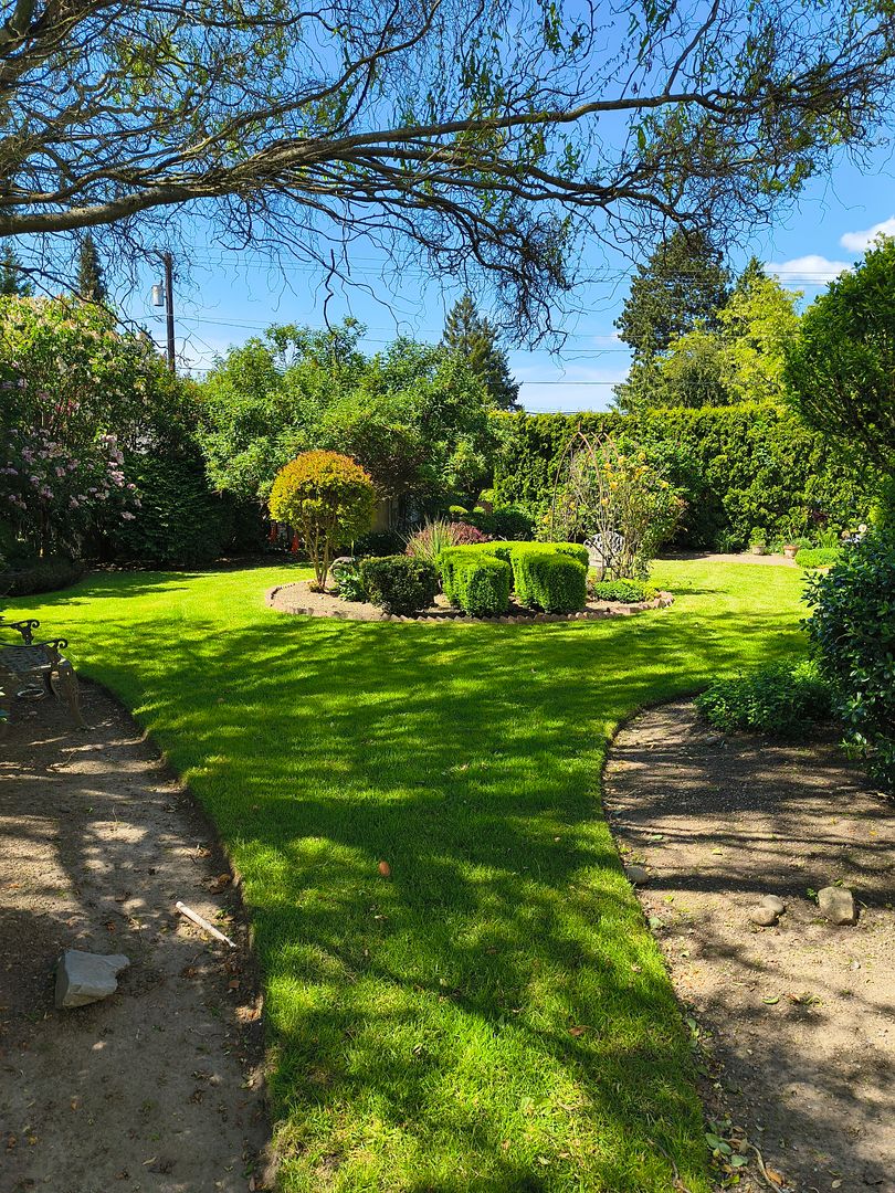 Normandy Park Apartment: 133 SW Normandy Road