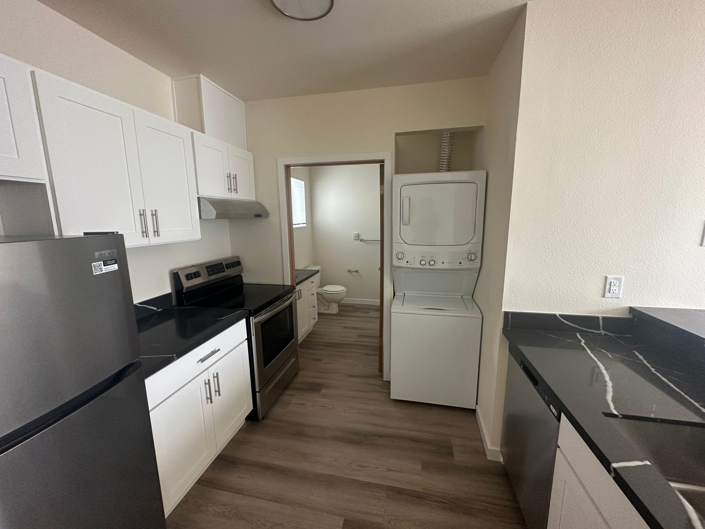 Renton Apartment: 334 Wells Ave South