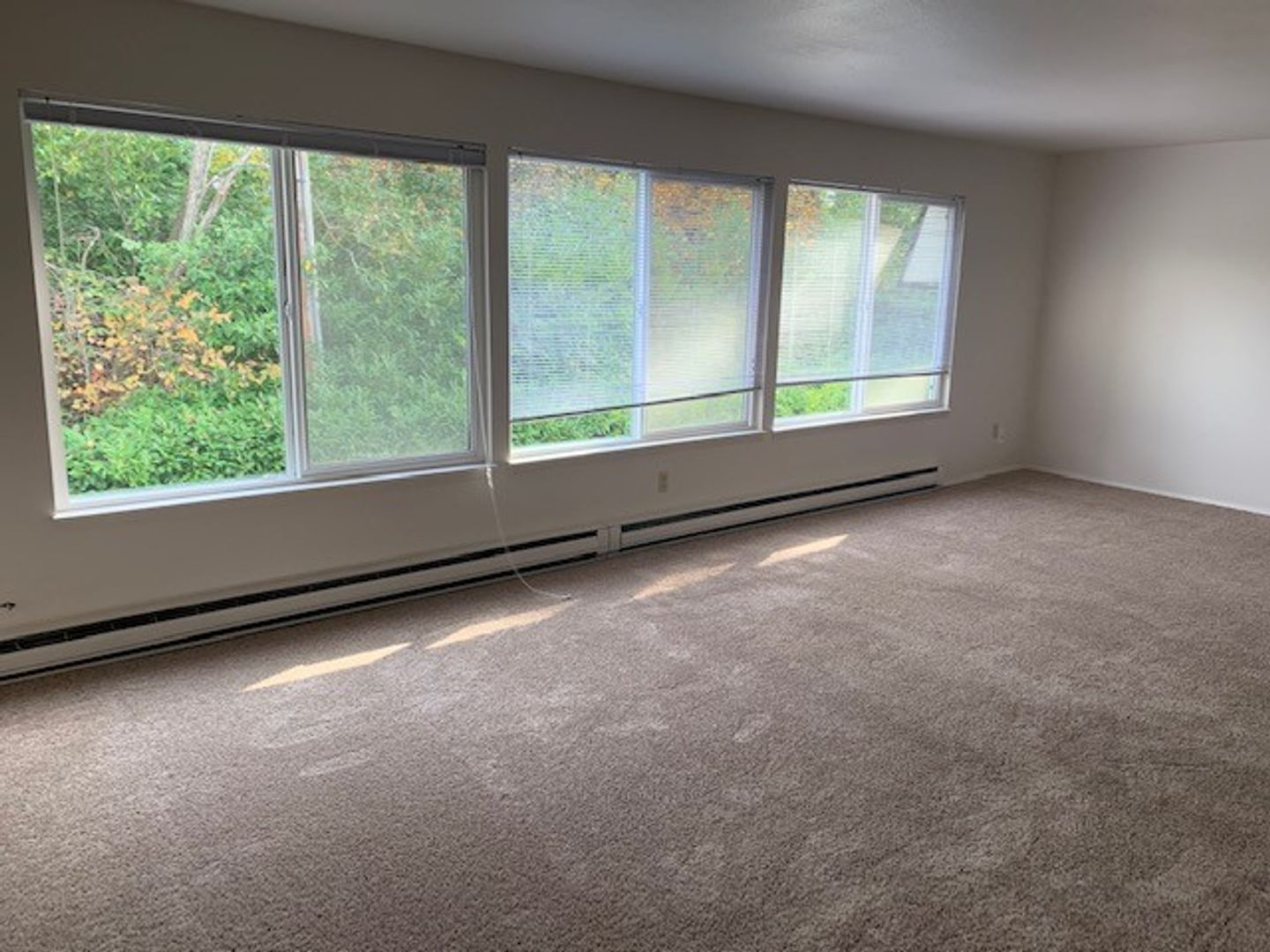 Normandy Park Apartment: 133 SW Normandy Road