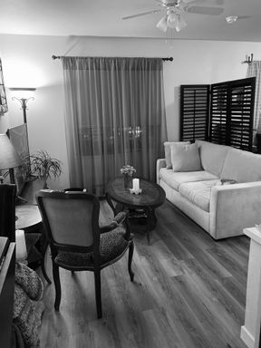 ****Spacious Studio Suites with Alcoves****