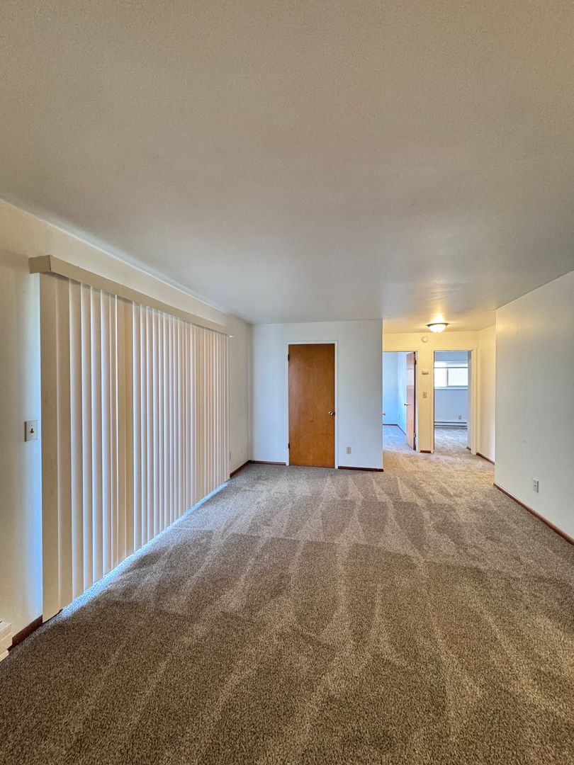 Seattle Apartment: 14051 32nd Ave NE