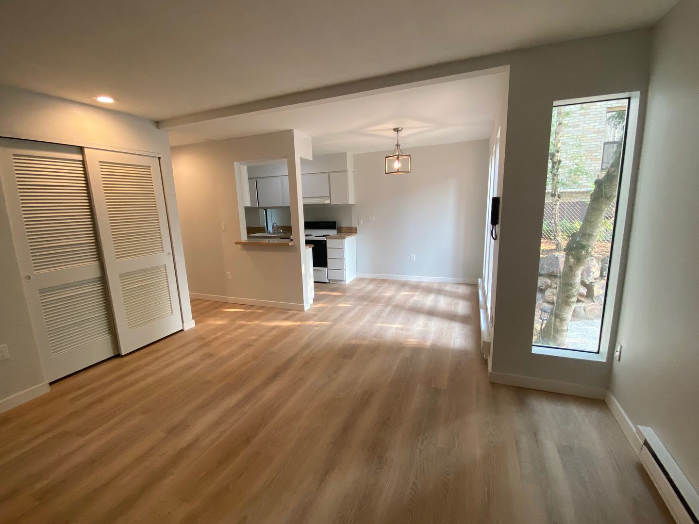 Seattle Apartment: 1135 - 1139 17th Ave