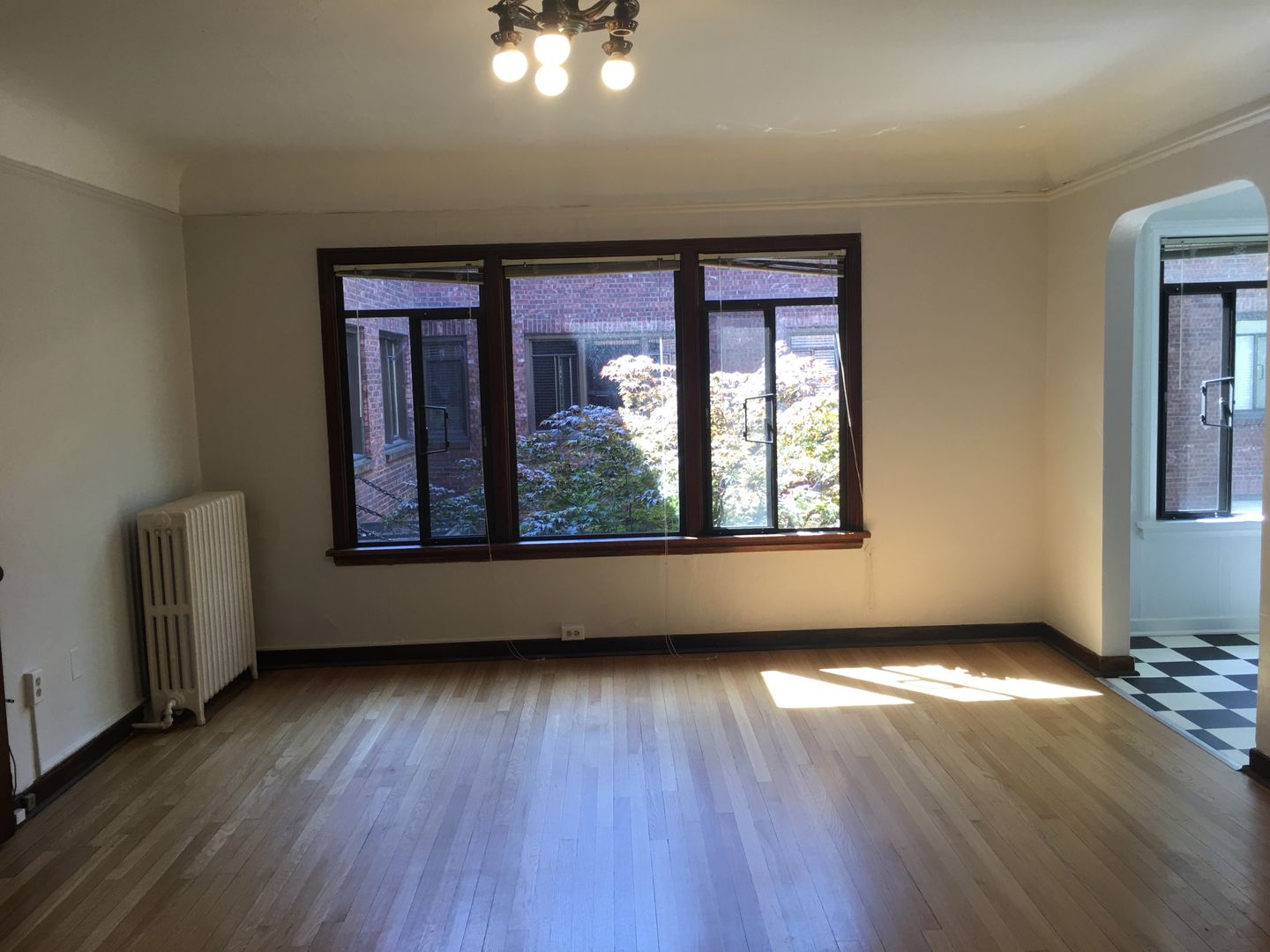 Seattle Apartment: 105 Mercer St