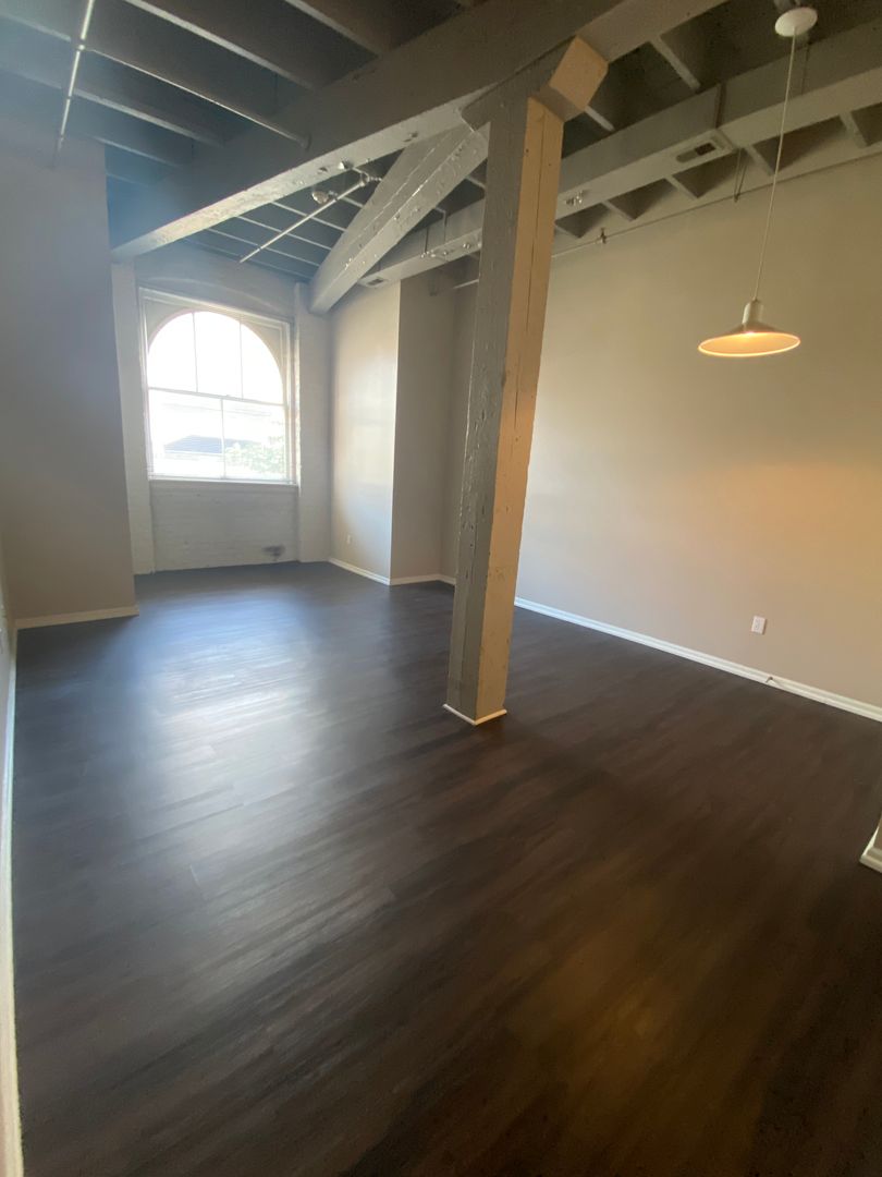 Harney Eleven Lofts 7 of 12