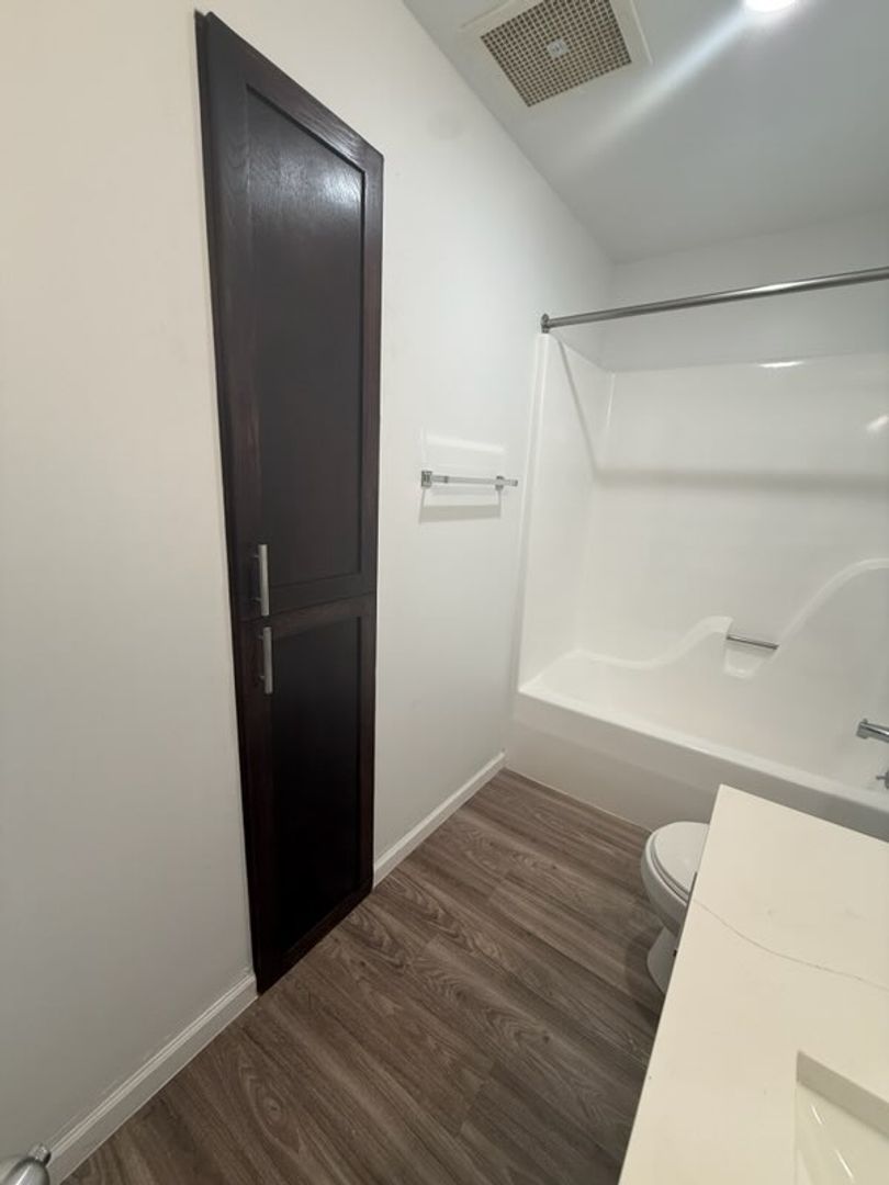 Harney Eleven Lofts 4 of 8