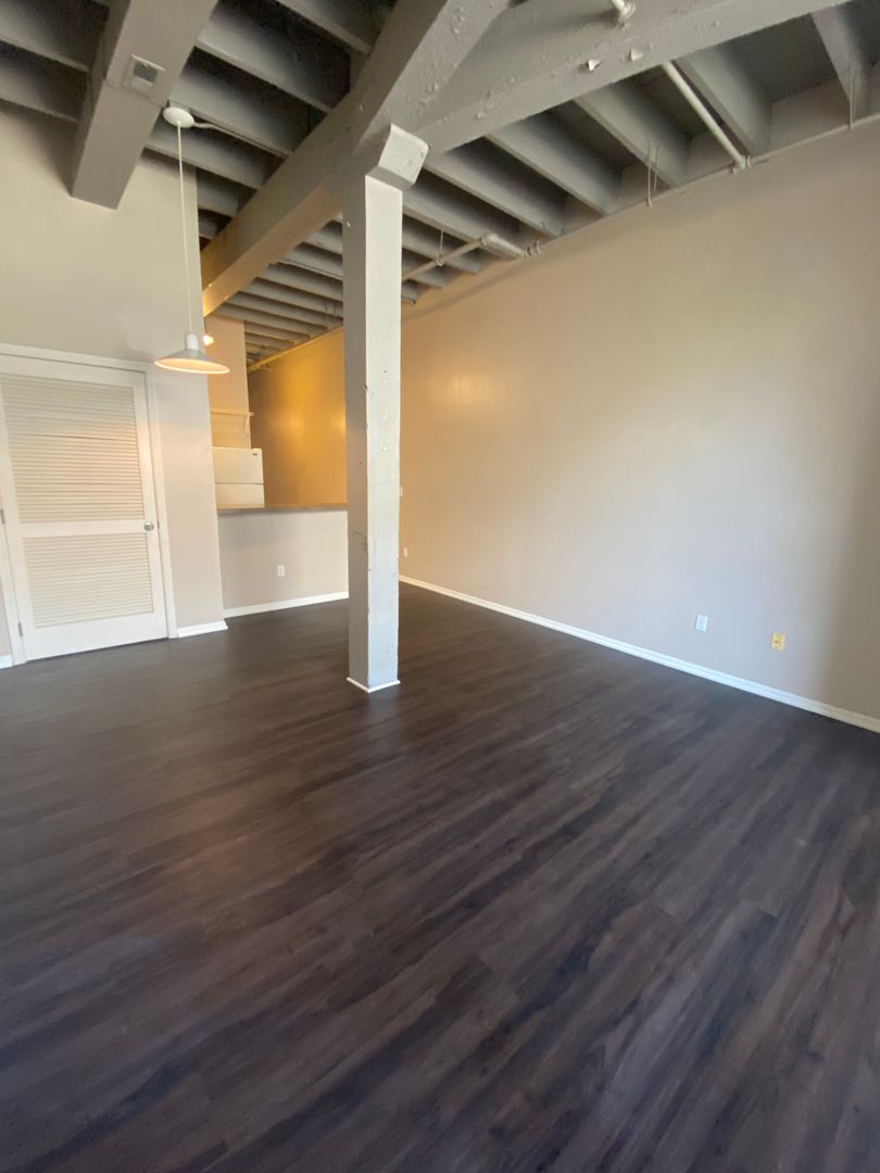 Harney Eleven Lofts 5 of 12