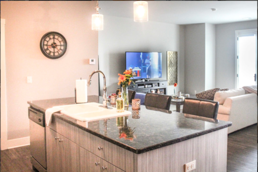 Dewey 3700 (Blackstone District) – photo 1