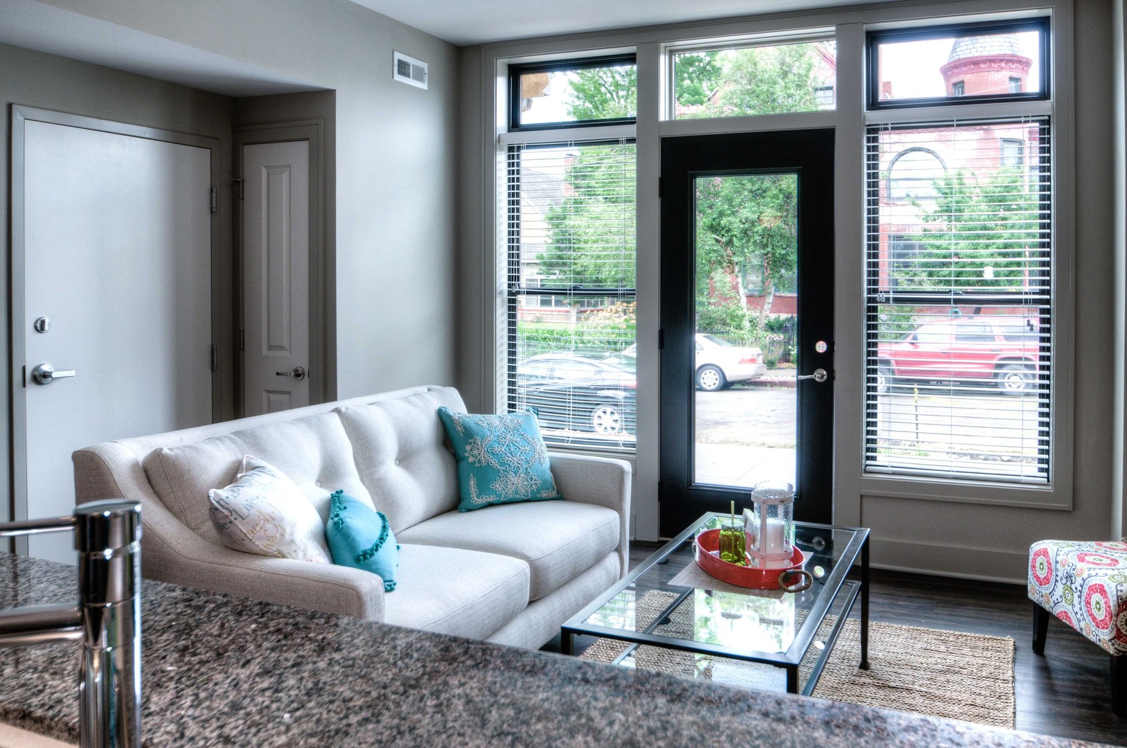 Omaha Apartment: 1042 S. 30th Avenue