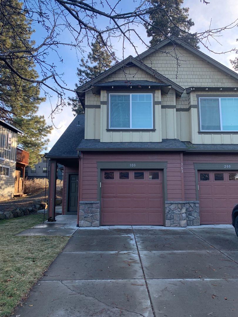 Bend Apartment: 363 SW Garfield