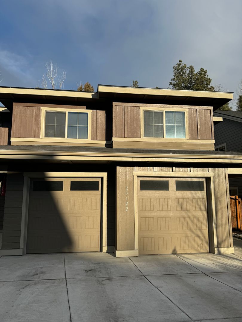 Bend Apartment: 20122 Flowing Water Way