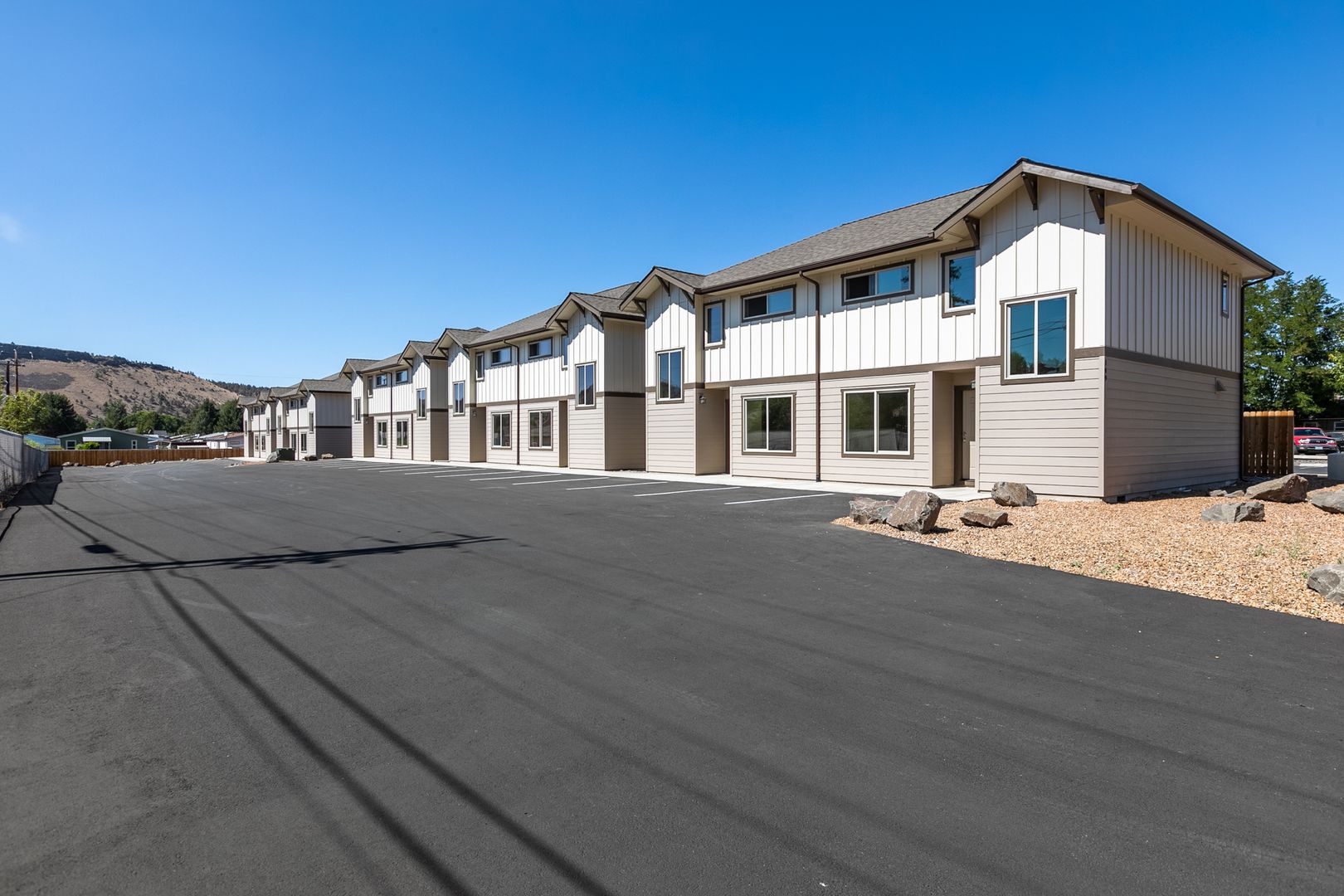 Prineville Apartment: 149 SW Deer Street