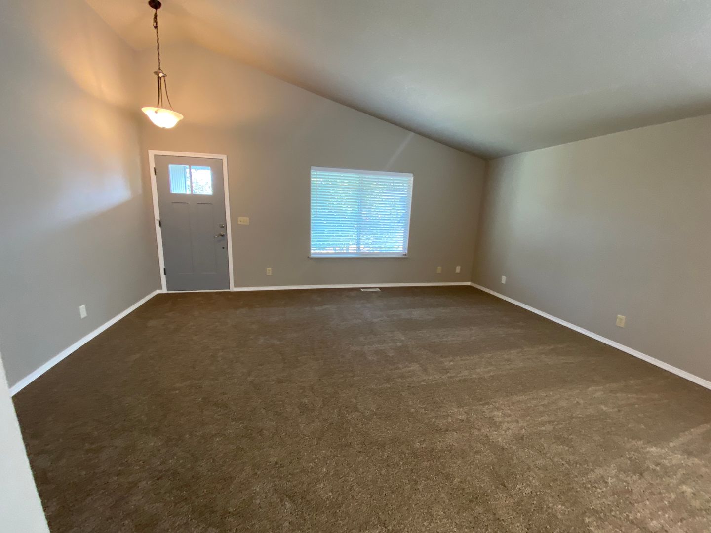 Bend House: 63347 Vogt Rd